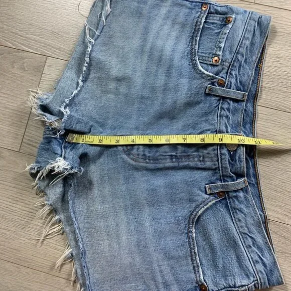 Levi’s 501 High Raw Cut Off Shorts - Picture 9 of 10